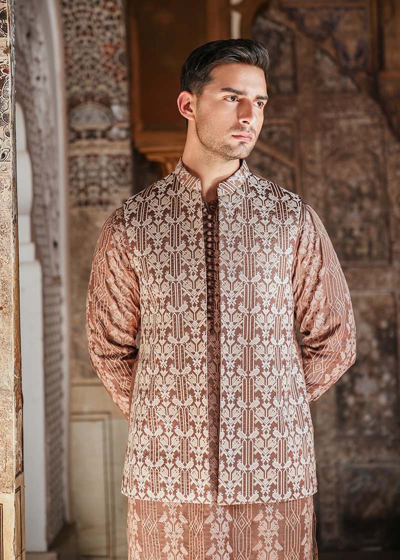 "MOCHA MOUSSE" WAISTCOAT